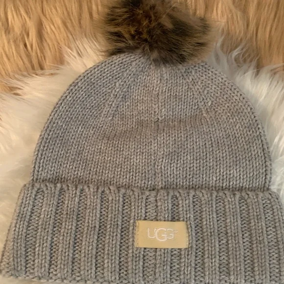 UGG GRAY WOOL HAT. - Picture 2 of 5